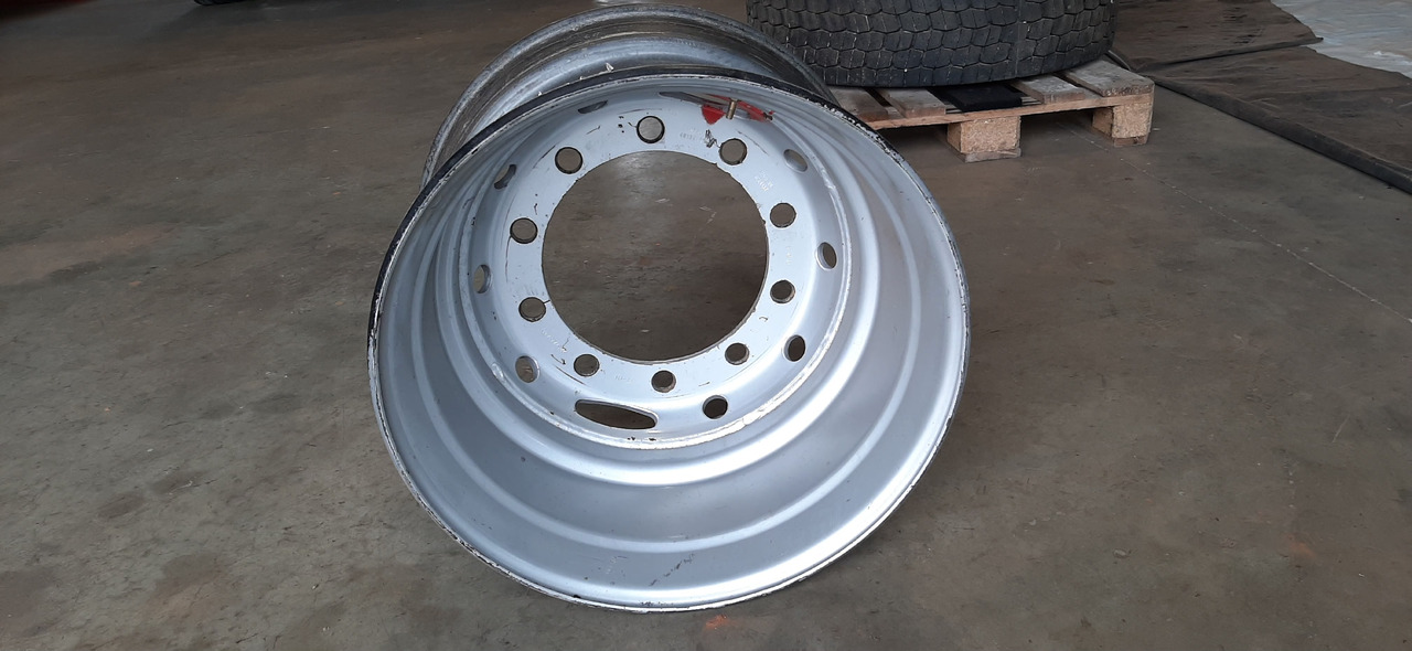 Gebrauchte Felgen 14 x 22,5 für Reifengröße 445 x 65 x 22,5, Artikel - Nr. : 99.99999 - 9999 - Jante por Camião: foto 3 Gebrauchte Felgen 14 x 22,5 für Reifengröße 445 x 65 x 22,5, Artikel - Nr. : 99.99999 - 9999 - Jante por Camião: foto 3
