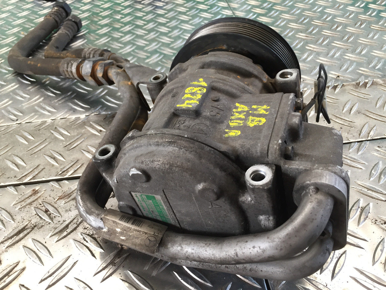 Gebrauchter Klimakompressor MB Axor 1824, Motor Typ : OM 906 LA, Artikel - Nr. : A 906 230 01 11 - Compressor de ar condicionado por Camião: foto 3 Gebrauchter Klimakompressor MB Axor 1824, Motor Typ : OM 906 LA, Artikel - Nr. : A 906 230 01 11 - Compressor de ar condicionado por Camião: foto 3