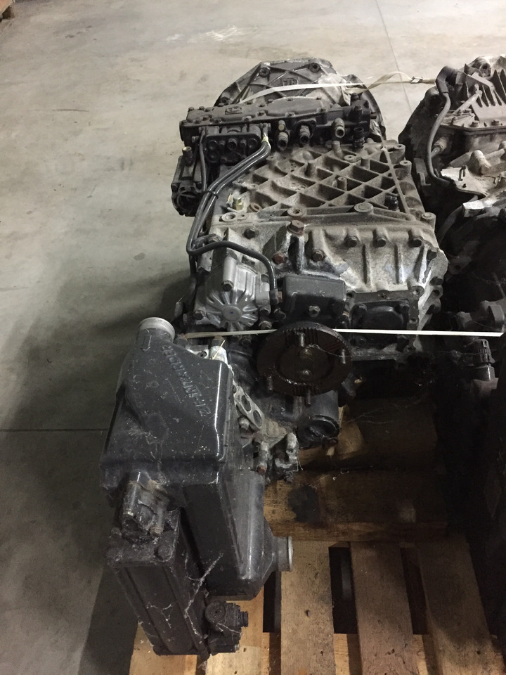 Gebrauchtes Getriebe MAN TGA, Typ : 16S 151, Artikel - Nr. : 81.32003 - 6608 - Caixa de velocidade por Camião: foto 5 Gebrauchtes Getriebe MAN TGA, Typ : 16S 151, Artikel - Nr. : 81.32003 - 6608 - Caixa de velocidade por Camião: foto 5