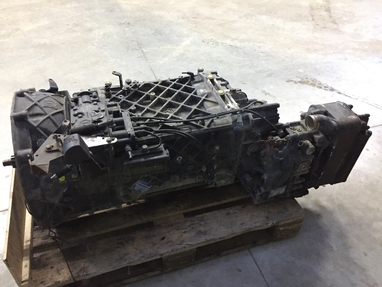 Gebrauchtes Getriebe MAN TGX 26.480, Typ : 16S 2321 TD, Artikel - Nr. : 81.32004 - 6274 - Caixa de velocidade por Camião: foto 3 Gebrauchtes Getriebe MAN TGX 26.480, Typ : 16S 2321 TD, Artikel - Nr. : 81.32004 - 6274 - Caixa de velocidade por Camião: foto 3