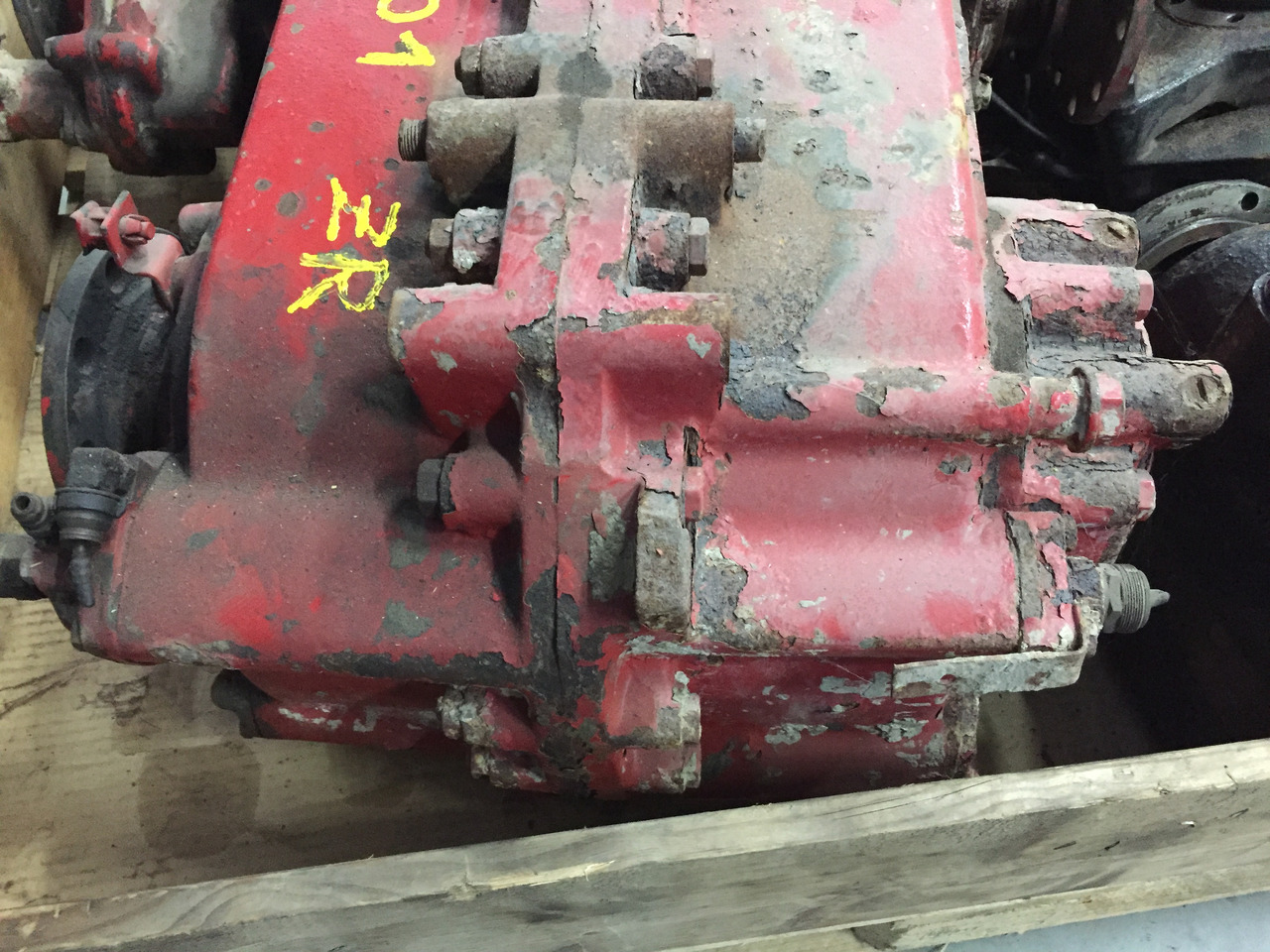 Gebrauchtes MAN 801 Verteilergetriebe, Artikel - Nr. : 81.9999 - 9999 - Caixa de velocidade por Camião: foto 2 Gebrauchtes MAN 801 Verteilergetriebe, Artikel - Nr. : 81.9999 - 9999 - Caixa de velocidade por Camião: foto 2