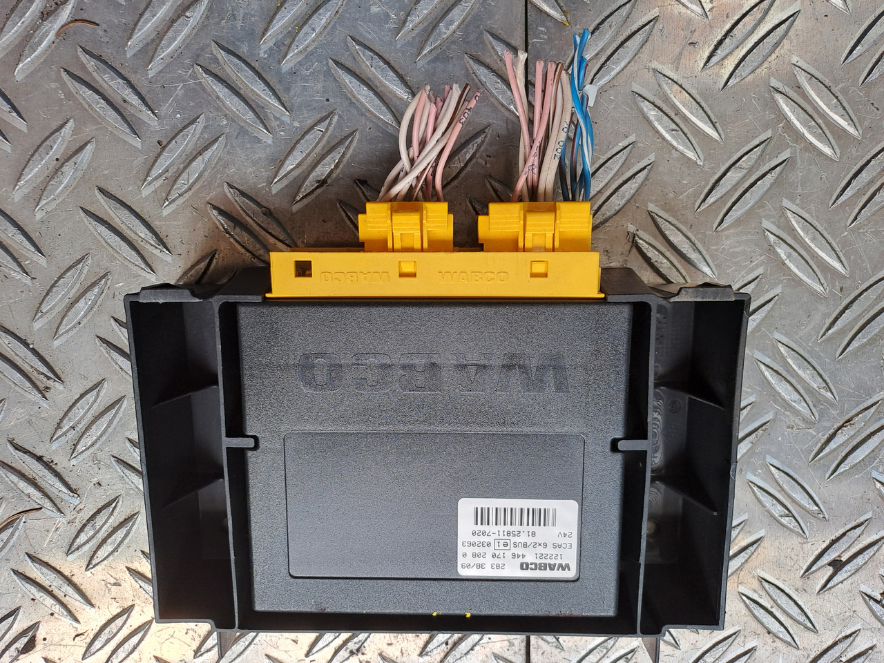 Gebrauchtes MAN TGX 26.480 Steuergerät ECAS Luftfederung , Artikel - Nr. : 81.25811 - 7020 - Centralina electrónica por Camião: foto 1 Gebrauchtes MAN TGX 26.480 Steuergerät ECAS Luftfederung , Artikel - Nr. : 81.25811 - 7020 - Centralina electrónica por Camião: foto 1