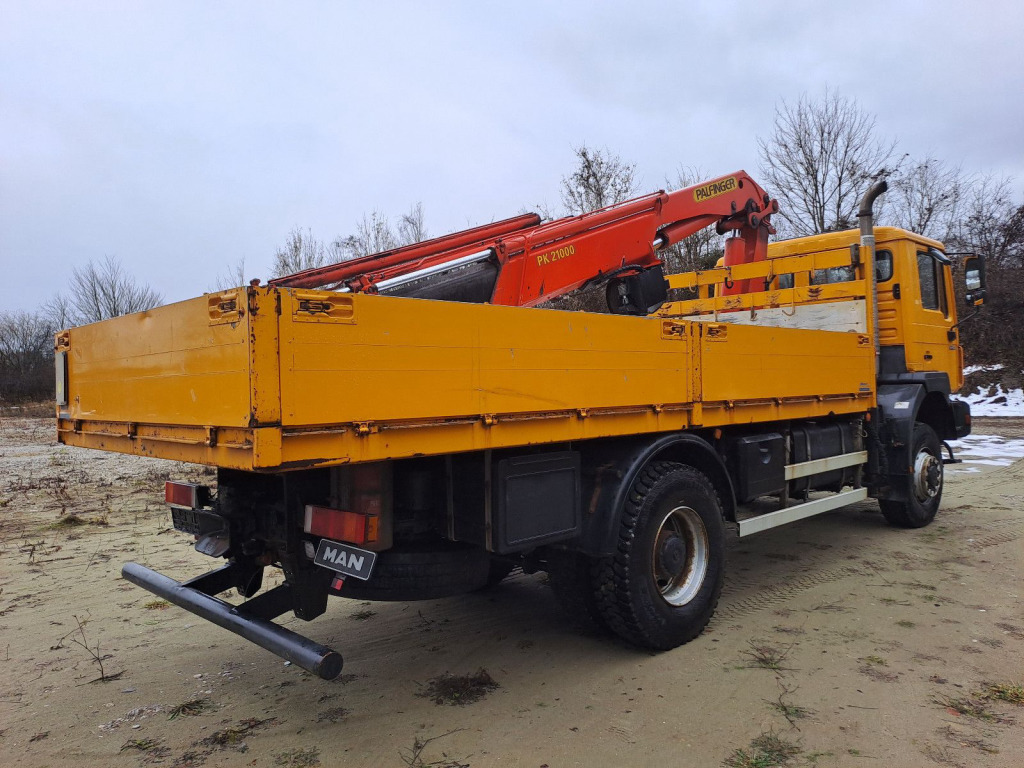 MAN 19.403 Pritsche 4x4 mit Palfingerkran PK 21000 mit Funk - Fernbedienung - Camião grua: foto 4 MAN 19.403 Pritsche 4x4 mit Palfingerkran PK 21000 mit Funk - Fernbedienung - Camião grua: foto 4