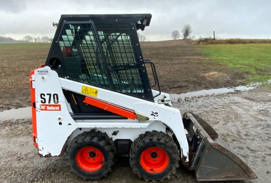 BOBCAT S70 - Mini pá carregadora: foto 1 BOBCAT S70 - Mini pá carregadora: foto 1