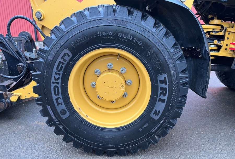 CATERPILLAR 908 M - Pá carregadora de rodas: foto 5 CATERPILLAR 908 M - Pá carregadora de rodas: foto 5