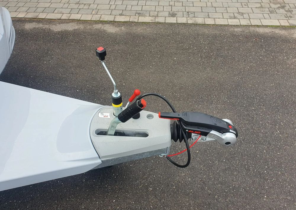 KNAUS SUDWIND 580 QS BLACK SELECTION 2026 / ALDE - Caravana: foto 5 KNAUS SUDWIND 580 QS BLACK SELECTION 2026 / ALDE - Caravana: foto 5