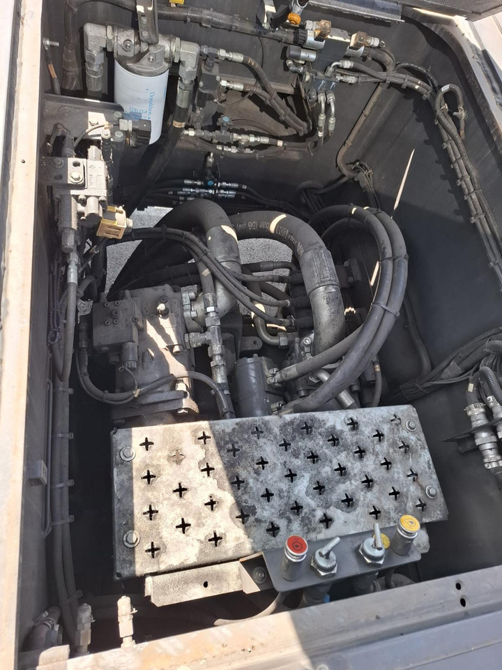 CVS FERRARi F500 RS3 - Reachstacker porta contentores: foto 5 CVS FERRARi F500 RS3 - Reachstacker porta contentores: foto 5