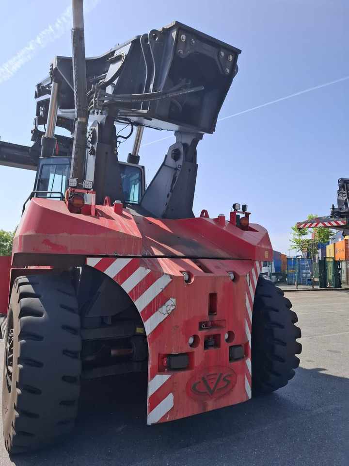 CVS FERRARi F500 RS3 - Reachstacker porta contentores: foto 3 CVS FERRARi F500 RS3 - Reachstacker porta contentores: foto 3