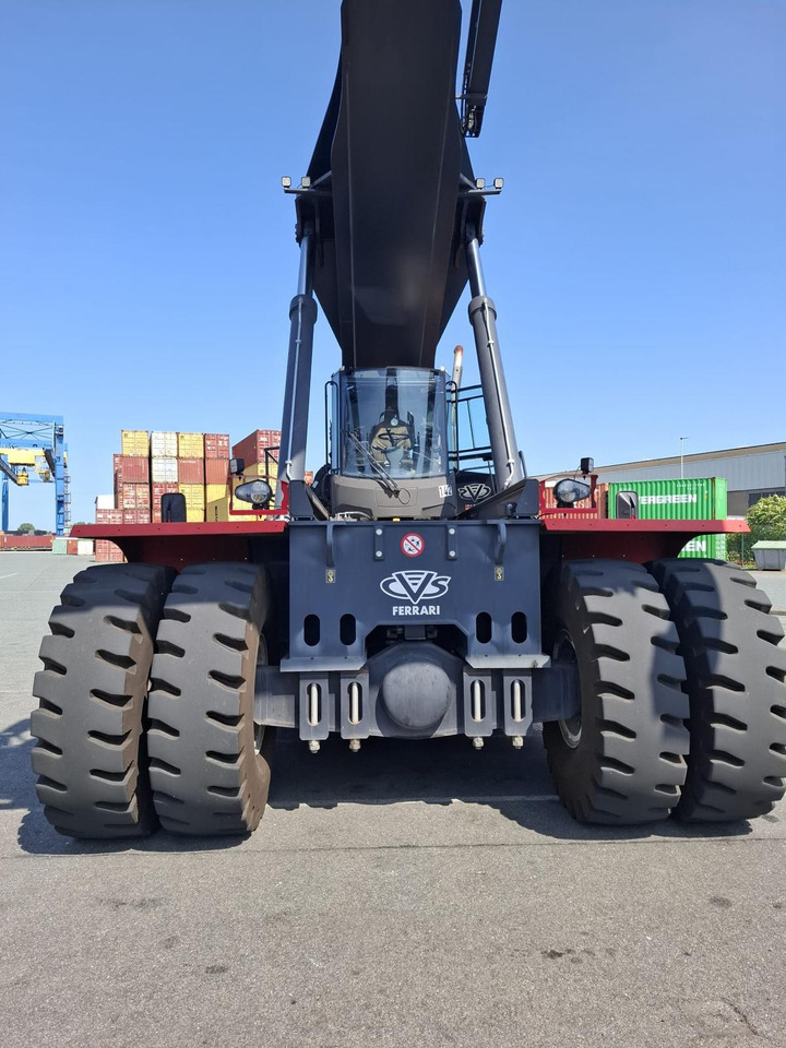 CVS FERRARi F500 RS3 - Reachstacker porta contentores: foto 2 CVS FERRARi F500 RS3 - Reachstacker porta contentores: foto 2