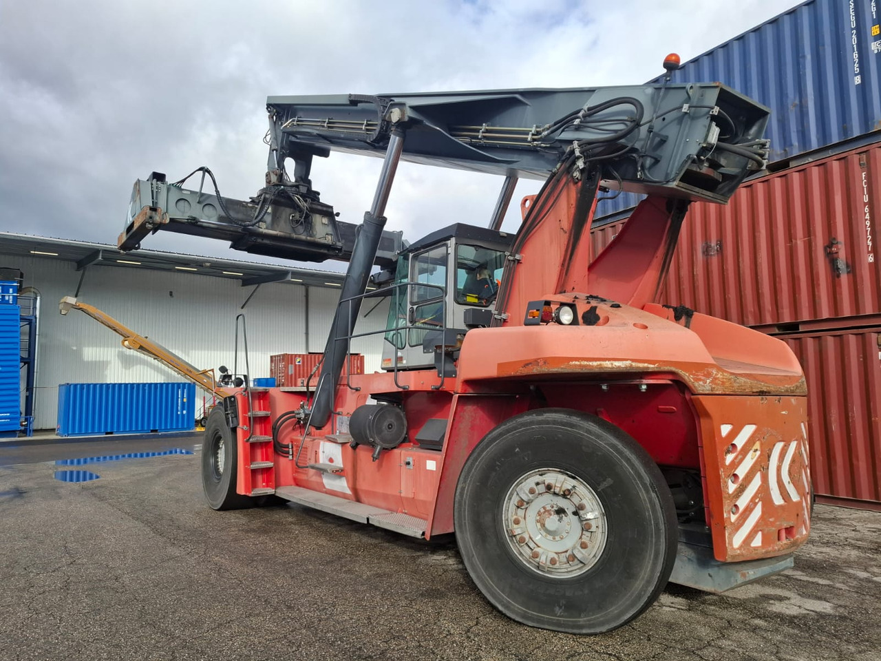 KALMAR DRF 450 60 S5 - Reachstacker porta contentores: foto 1 KALMAR DRF 450 60 S5 - Reachstacker porta contentores: foto 1