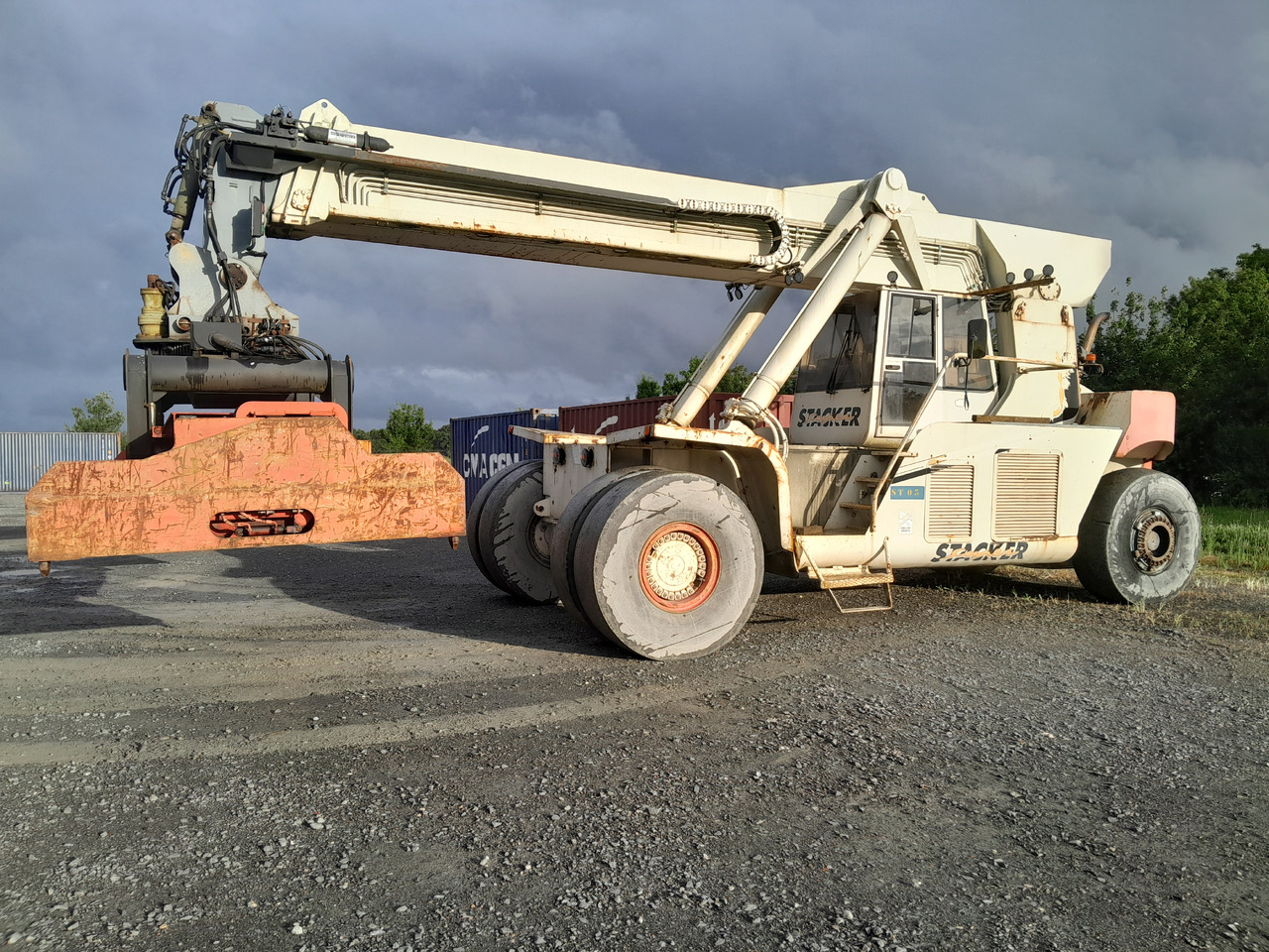 TEREX PPM FCH 55 - Reachstacker porta contentores: foto 1 TEREX PPM FCH 55 - Reachstacker porta contentores: foto 1