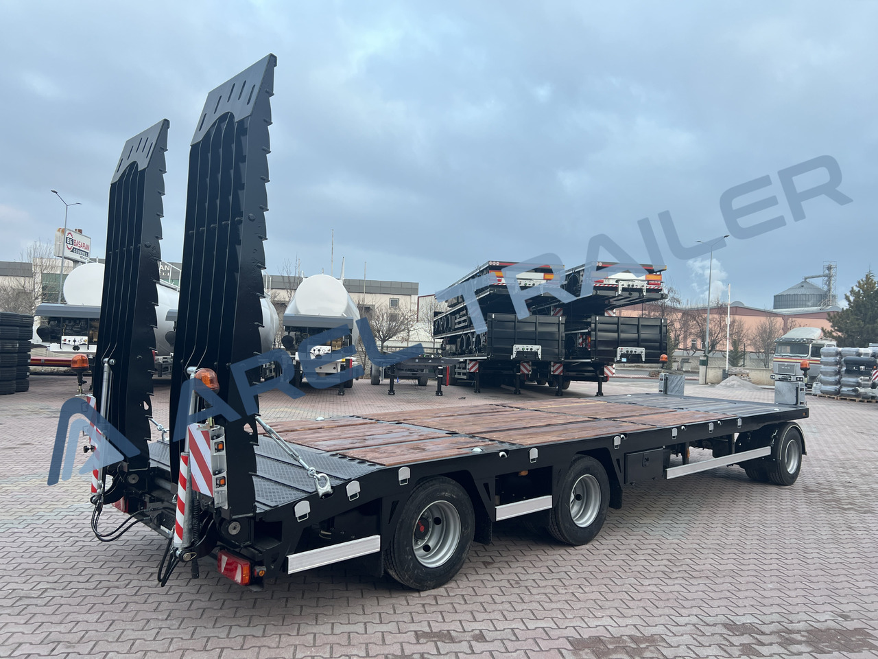 AREL TRAILER 2+1 AXLE DRAWBAR REMORQUE TRAILER - Reboque baixa: foto 3 AREL TRAILER 2+1 AXLE DRAWBAR REMORQUE TRAILER - Reboque baixa: foto 3