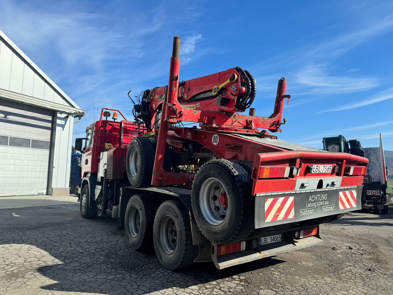 SCANIA R500 - Camião de transporte de madeira, Camião grua: foto 4 SCANIA R500 - Camião de transporte de madeira, Camião grua: foto 4