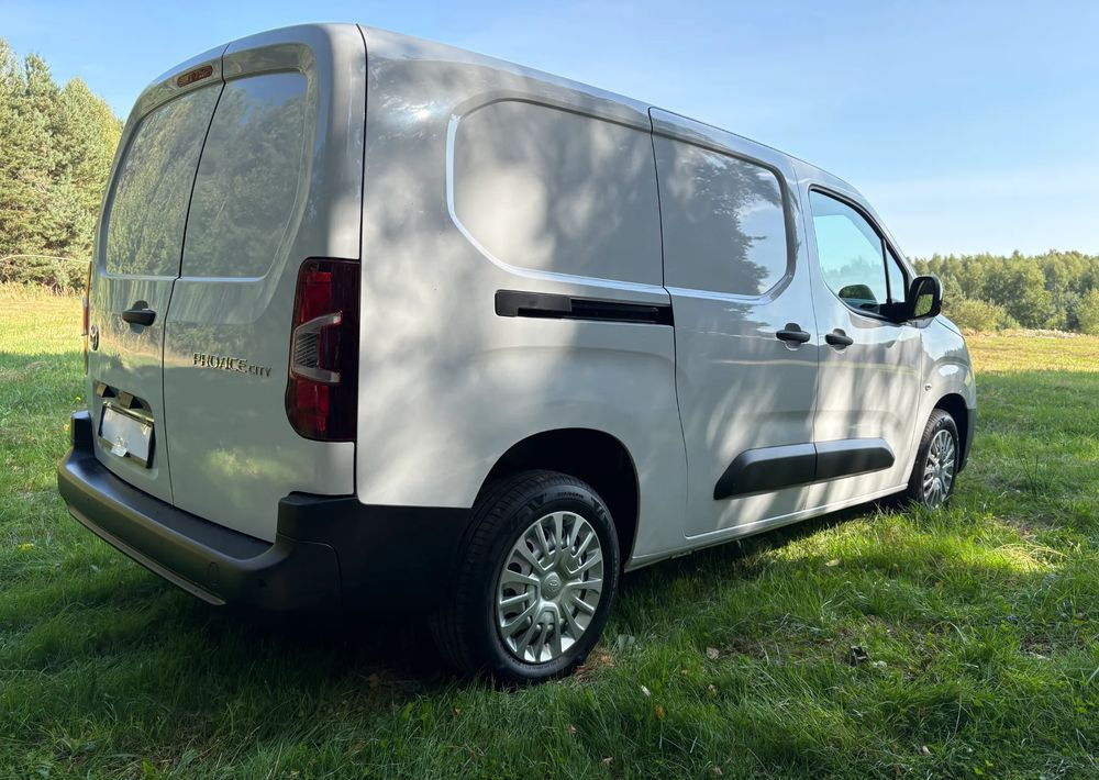 Toyota Proace City Verso 1.5 D-4D Combi - Furgão compacto: foto 5 Toyota Proace City Verso 1.5 D-4D Combi - Furgão compacto: foto 5