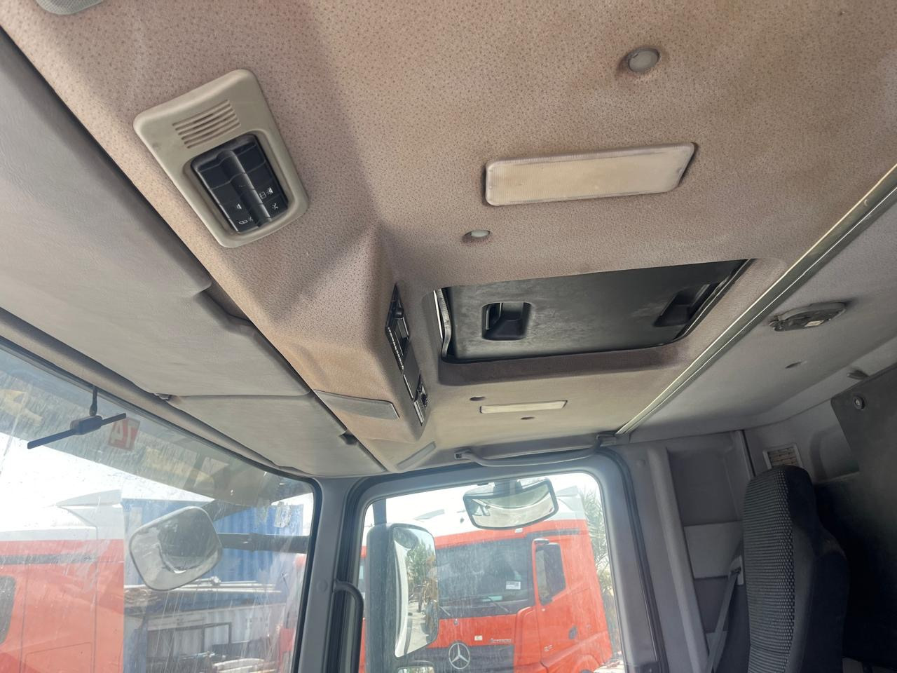 MERCEDES-BENZ Actros 3340 - Camião chassi: foto 5 MERCEDES-BENZ Actros 3340 - Camião chassi: foto 5