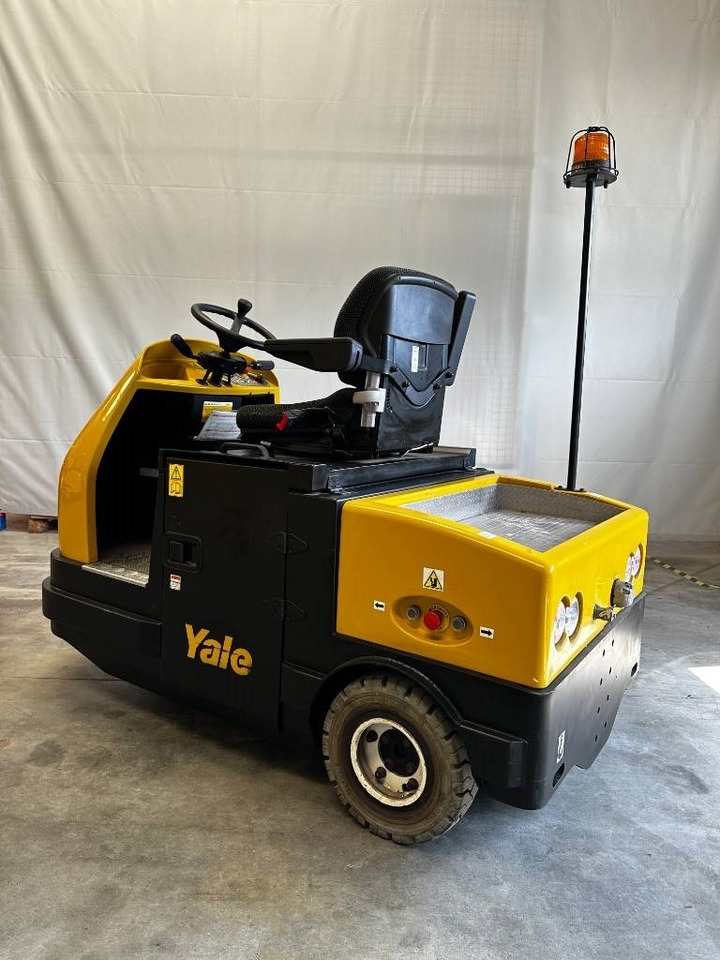 Yale MT70 - Trator elétrics: foto 2 Yale MT70 - Trator elétrics: foto 2