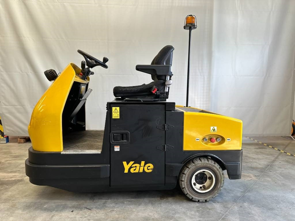 Yale MT70 - Trator elétrics: foto 3 Yale MT70 - Trator elétrics: foto 3