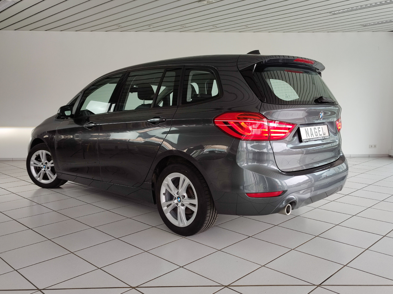 BMW 216 i Gran Tourer Advantage RTTI Navi Apple DAB PDC - Carrinha: foto 5 BMW 216 i Gran Tourer Advantage RTTI Navi Apple DAB PDC - Carrinha: foto 5