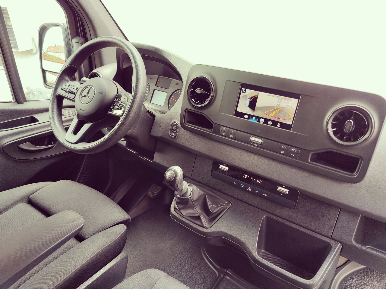 Mercedes-Benz Sprinter III Kasten RWD 317 CDI L2H2 360°Kamera Navi Apple Android Schienensystem - Furgão: foto 3 Mercedes-Benz Sprinter III Kasten RWD 317 CDI L2H2 360°Kamera Navi Apple Android Schienensystem - Furgão: foto 3