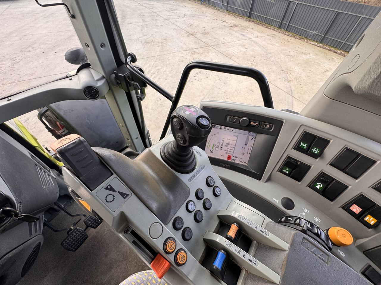 Claas Axion 820 Cebis C-matic - Trator: foto 5 Claas Axion 820 Cebis C-matic - Trator: foto 5