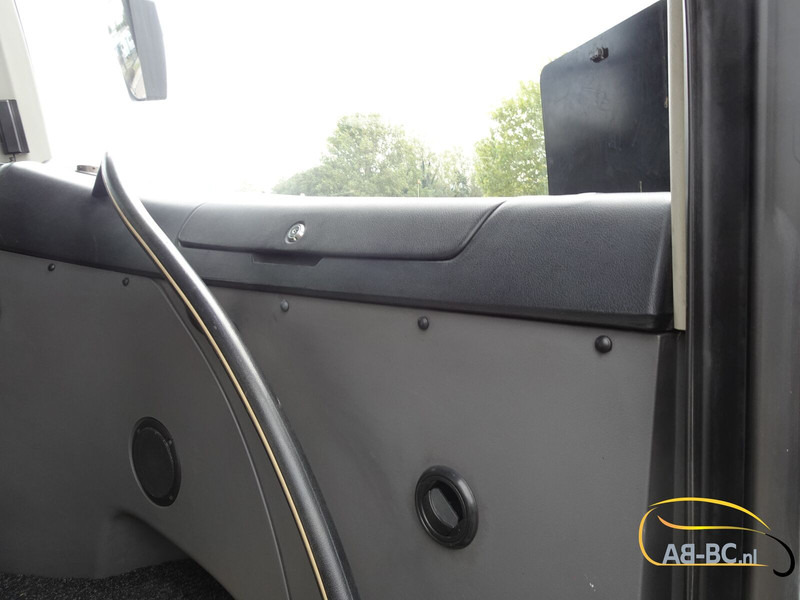 Scania Higer Touring HD, 54 Seats +Lift, Euro 6 - Autocarro: foto 3 Scania Higer Touring HD, 54 Seats +Lift, Euro 6 - Autocarro: foto 3