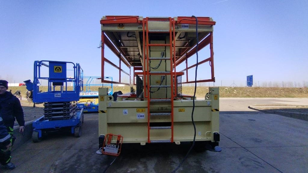 JLG 245-25 - Plataforma de Tijera/ Plataforma de tesoura: foto 2 JLG 245-25 - Plataforma de Tijera/ Plataforma de tesoura: foto 2