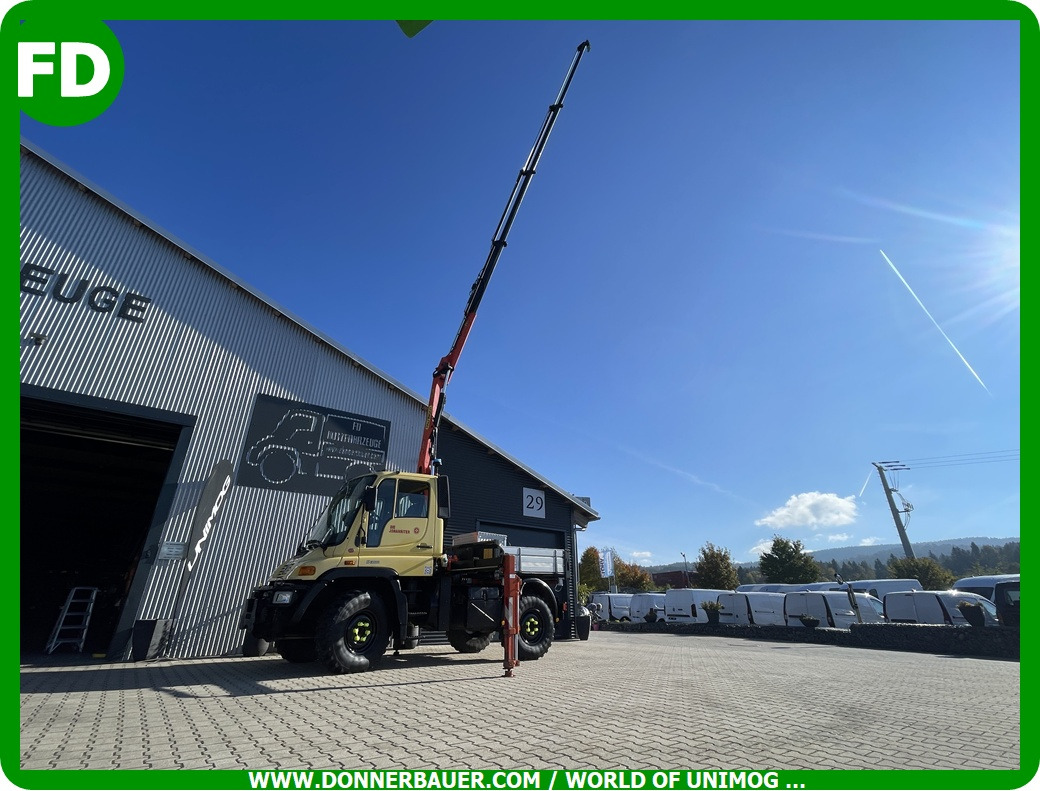 Unimog Unimog U300 mit Mega Kran , erst 28 Tkm - Camião grua: foto 3 Unimog Unimog U300 mit Mega Kran , erst 28 Tkm - Camião grua: foto 3