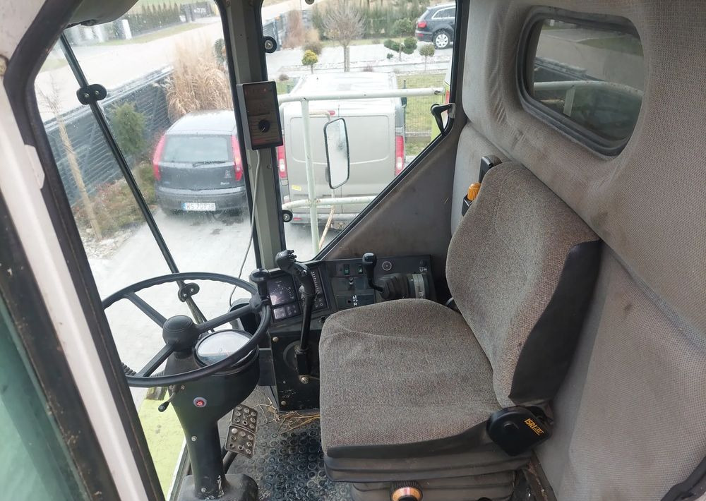 Claas Dominator 98SL - Ceifeira debulhadora: foto 5 Claas Dominator 98SL - Ceifeira debulhadora: foto 5