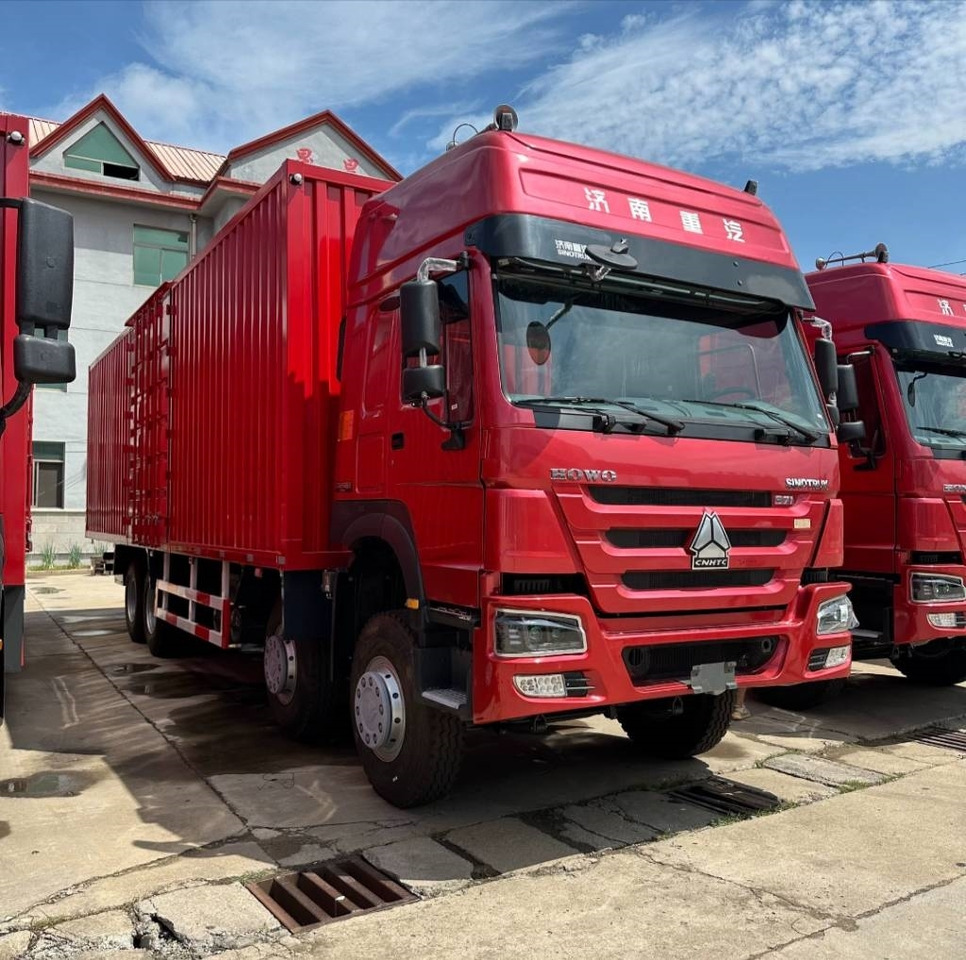 Howo 371 - Camião furgão: foto 3 Howo 371 - Camião furgão: foto 3