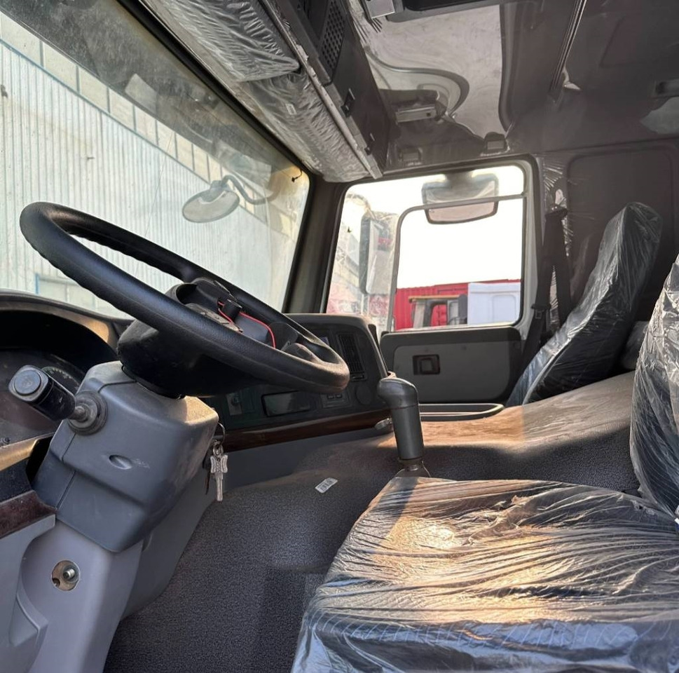 Howo 375 - Caminhão tanque: foto 5 Howo 375 - Caminhão tanque: foto 5