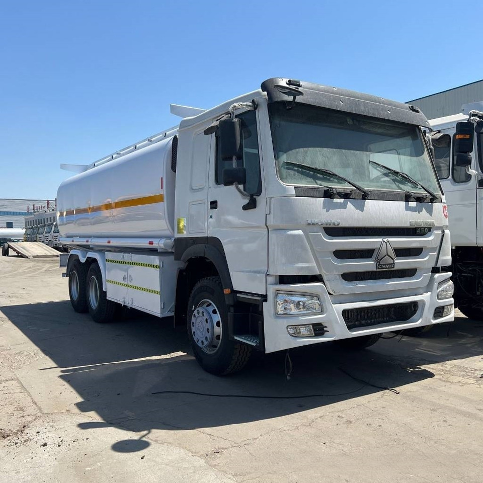 Howo 430 - Caminhão tanque: foto 1 Howo 430 - Caminhão tanque: foto 1