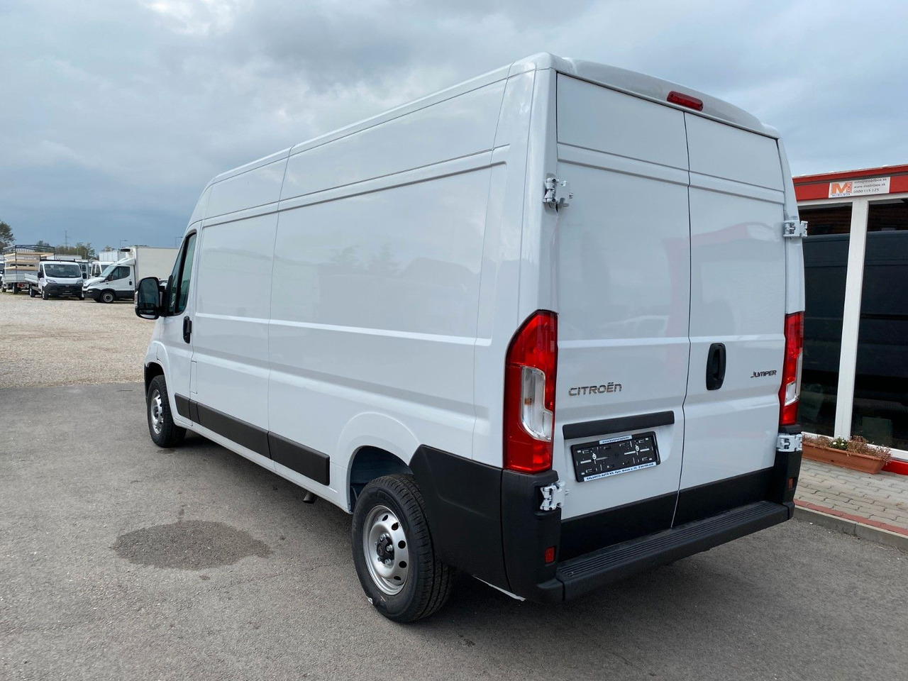 Citroën Jumper Kasten Hochraum 35 L3H2 BlueHDi 140 - Furgão: foto 4 Citroën Jumper Kasten Hochraum 35 L3H2 BlueHDi 140 - Furgão: foto 4