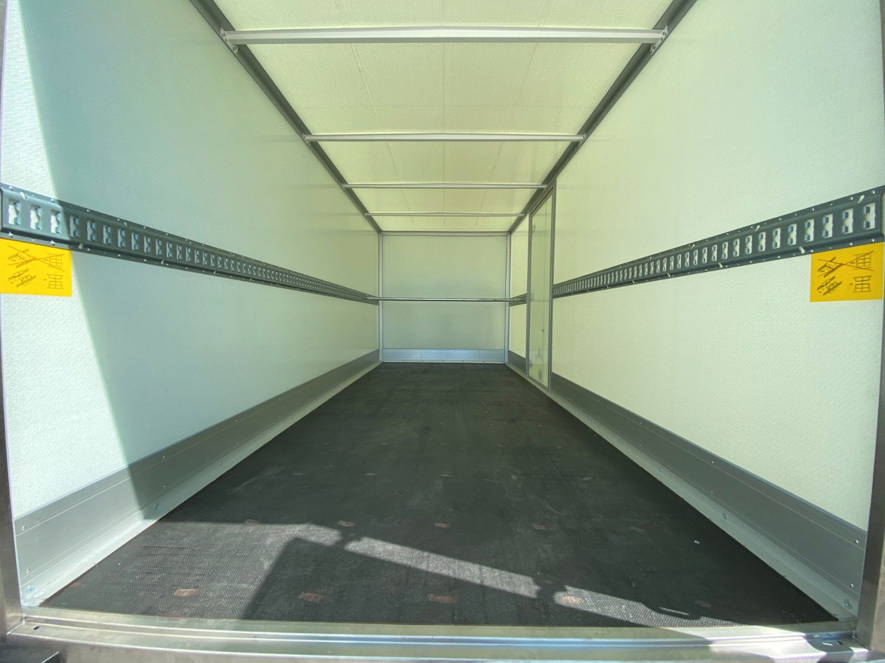 Leasing de Fiat Ducato KOFFER Fiat Ducato KOFFER: foto 12 Leasing de Fiat Ducato KOFFER Fiat Ducato KOFFER: foto 12