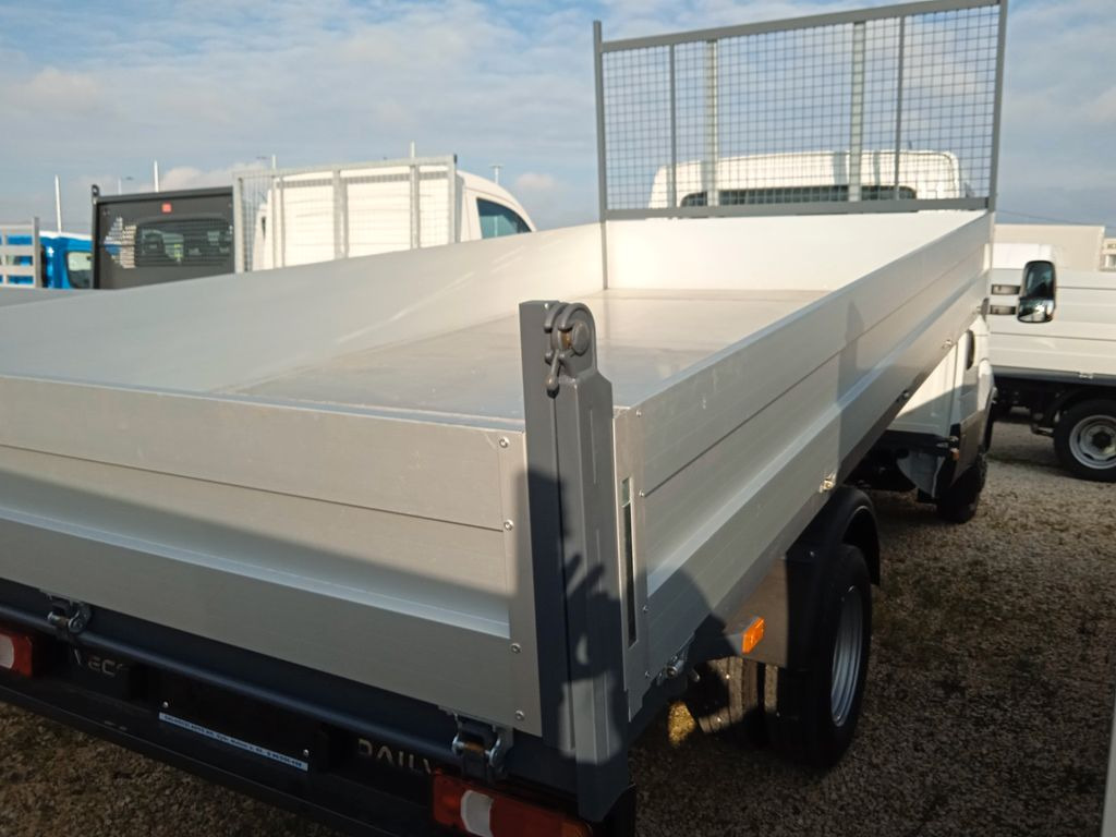 Iveco Daily 35C18H Dreiseitenkipper Iveco Daily 35C18H Dreiseitenkipper - Carrinha basculante: foto 2 Iveco Daily 35C18H Dreiseitenkipper Iveco Daily 35C18H Dreiseitenkipper - Carrinha basculante: foto 2