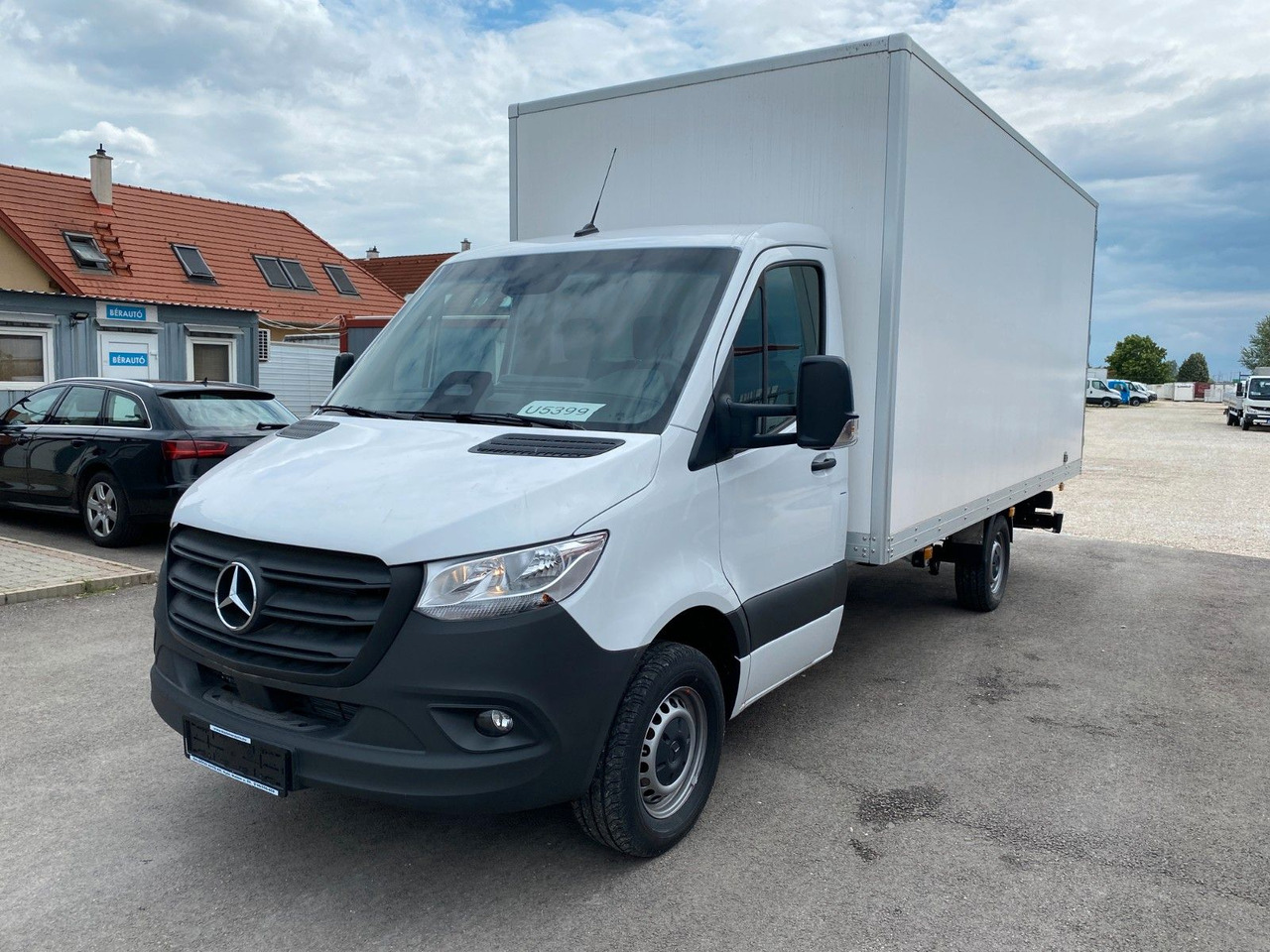 Mercedes-Benz Sprinter 319 Koffer - Carrinha de contentor: foto 1 Mercedes-Benz Sprinter 319 Koffer - Carrinha de contentor: foto 1