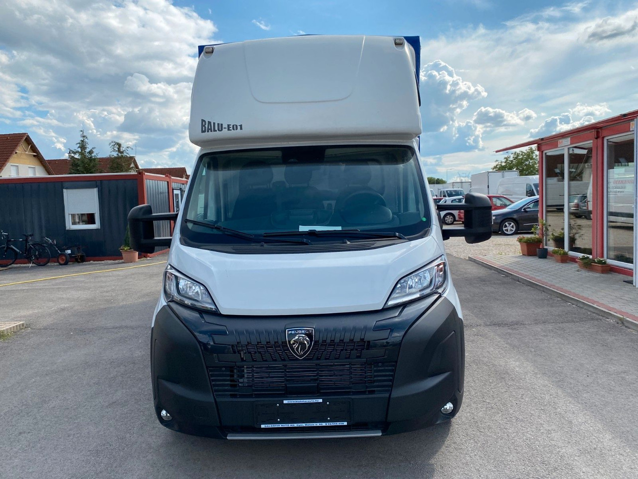Peugeot BOXER CHC L4 HEAVY PRITSCHE+PLANE+SCHLAFKABINE - Carrinha de lona: foto 2 Peugeot BOXER CHC L4 HEAVY PRITSCHE+PLANE+SCHLAFKABINE - Carrinha de lona: foto 2