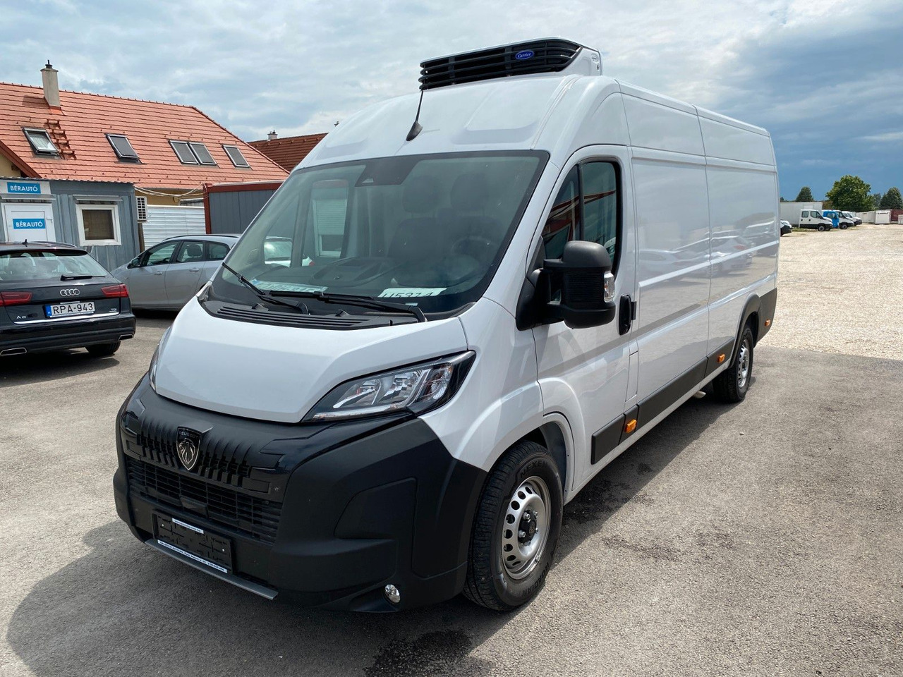 Peugeot Boxer Kasten Hochraum 435 L4H2 BlueHDi 140 Peugeot Boxer Kühlkasten 435 L4H2 BlueHDi 140 - Furgão: foto 1 Peugeot Boxer Kasten Hochraum 435 L4H2 BlueHDi 140 Peugeot Boxer Kühlkasten 435 L4H2 BlueHDi 140 - Furgão: foto 1