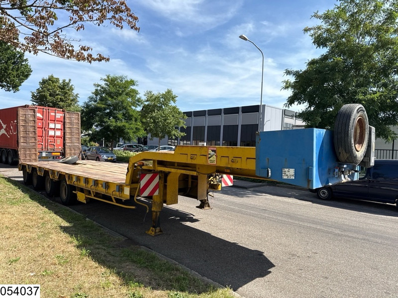 ACTM Lowbed 70.000 KG, 2,5mtr + 2x 0,35 mtr - Semi-reboque baixa: foto 4 ACTM Lowbed 70.000 KG, 2,5mtr + 2x 0,35 mtr - Semi-reboque baixa: foto 4
