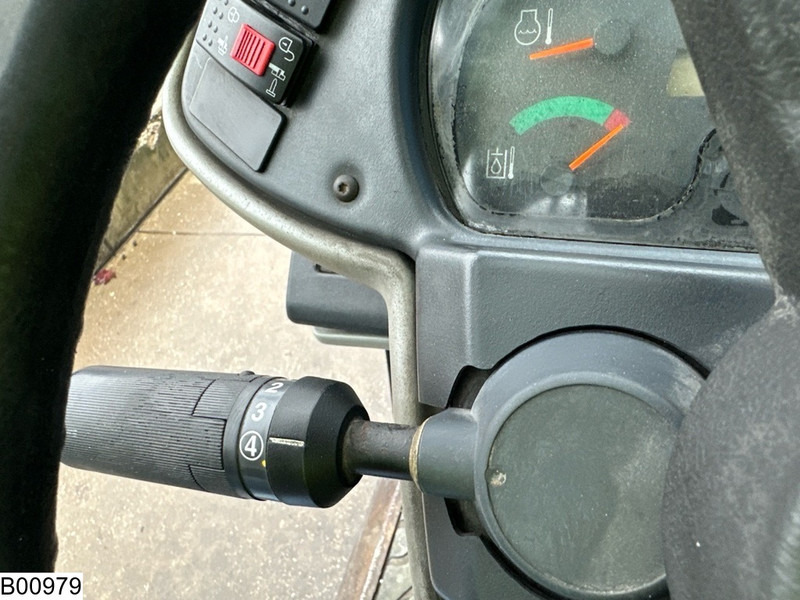 Caterpillar TH 330b 7,20 MTR, 3175 KG - Empilhador telescópico: foto 5 Caterpillar TH 330b 7,20 MTR, 3175 KG - Empilhador telescópico: foto 5