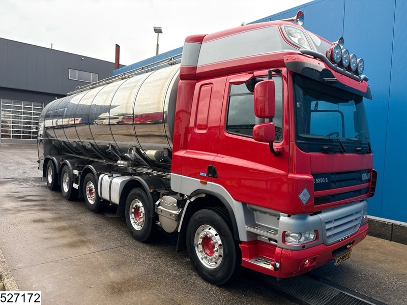 Ginaf X 5250 SE 10x4, EURO 5, 33.500 liter, Parcisa, Milk - Caminhão tanque: foto 2 Ginaf X 5250 SE 10x4, EURO 5, 33.500 liter, Parcisa, Milk - Caminhão tanque: foto 2