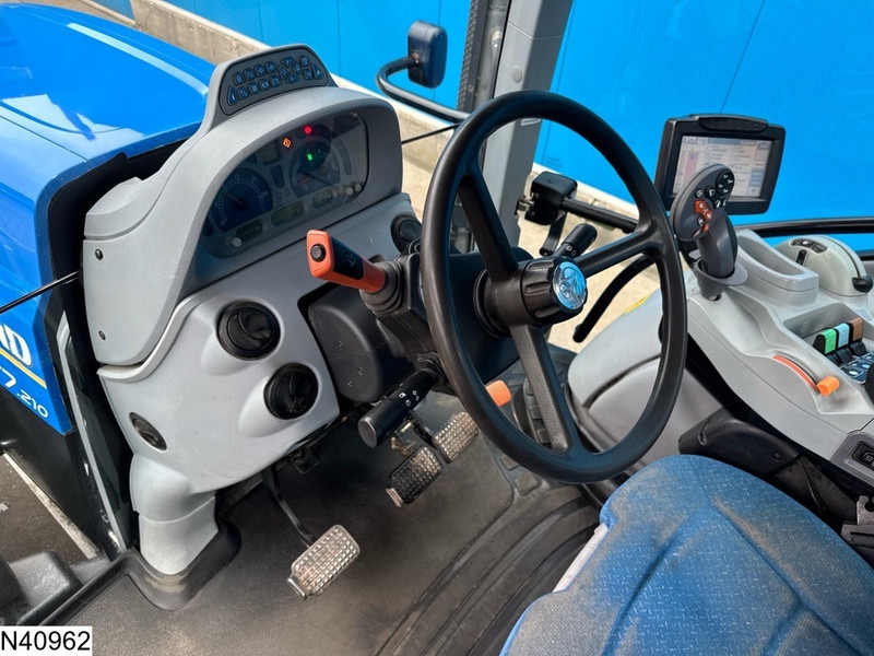 Trator New Holland T 7.210 T7.210: foto 9 Trator New Holland T 7.210 T7.210: foto 9