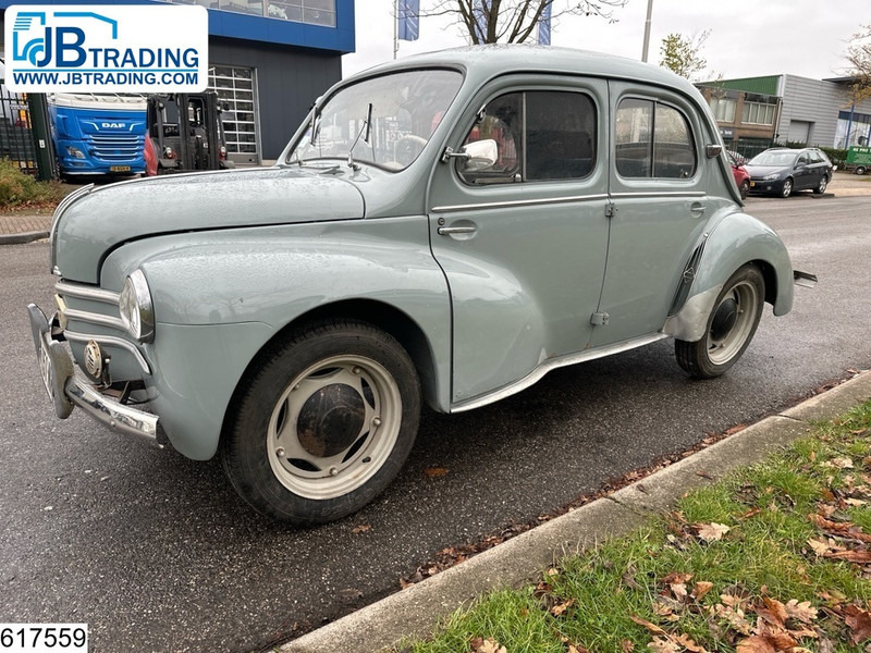 Renault ? 4CV - Automóvel: foto 1 Renault ? 4CV - Automóvel: foto 1