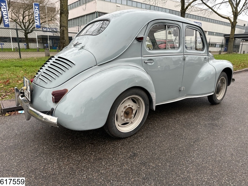 Renault ? 4CV - Automóvel: foto 4 Renault ? 4CV - Automóvel: foto 4