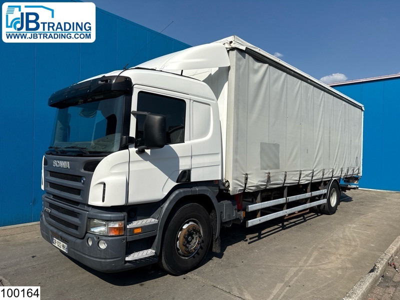 Scania P 270 EURO 3, 3p, Dhollandia - Camião de lona: foto 1 Scania P 270 EURO 3, 3p, Dhollandia - Camião de lona: foto 1