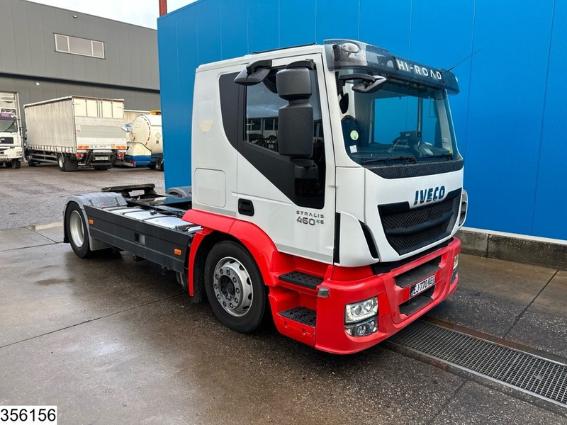 Iveco Stralis 460 EURO 6, Retarder, PTO, LOHR, Standairco - Tractor: foto 3 Iveco Stralis 460 EURO 6, Retarder, PTO, LOHR, Standairco - Tractor: foto 3