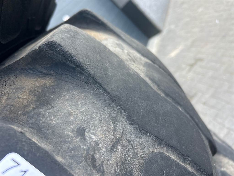 Ahlmann AZ14-CEAT 17.5-25-Tire/Reifen/Band - Jantes e pneus por Máquina de construção: foto 2 Ahlmann AZ14-CEAT 17.5-25-Tire/Reifen/Band - Jantes e pneus por Máquina de construção: foto 2