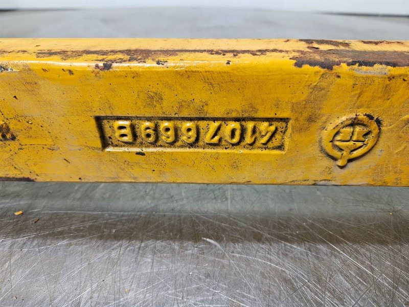 Ahlmann AZ150E-4182299O/4107669B-Shift lever/Umlenkhebel - Lança por Máquina de construção: foto 4 Ahlmann AZ150E-4182299O/4107669B-Shift lever/Umlenkhebel - Lança por Máquina de construção: foto 4