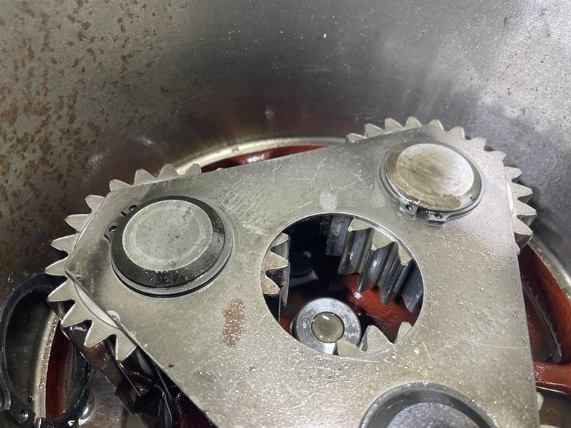 Ahlmann AZ45-Carraro CA065937-Planet gear carrier - Eixo e peças por Máquina de construção: foto 3 Ahlmann AZ45-Carraro CA065937-Planet gear carrier - Eixo e peças por Máquina de construção: foto 3
