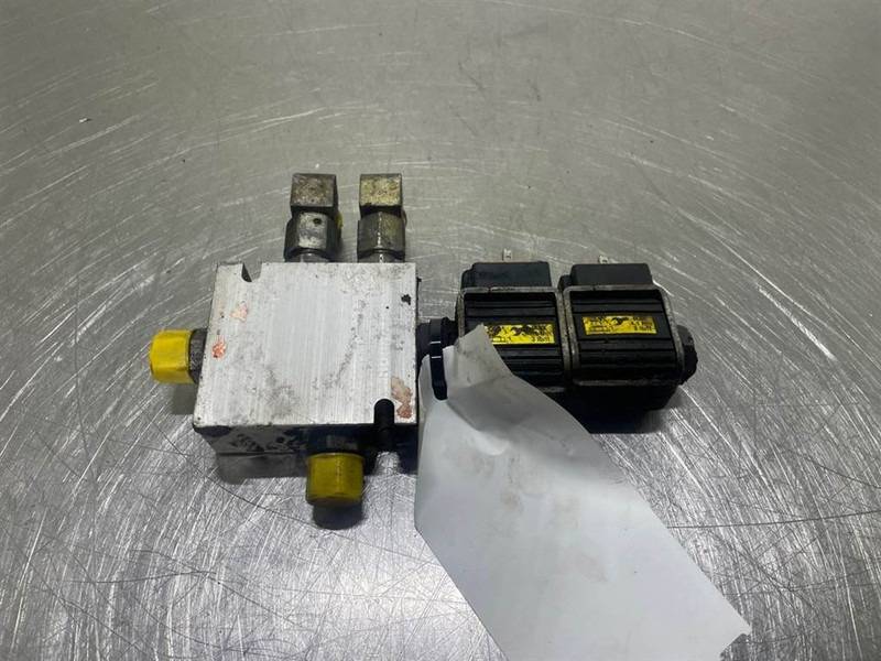 Ahlmann AZ6-4108187A-LT-35B40.0 - 4/3 Wege-magnetventil - Hidráulica por Máquina de construção: foto 4 Ahlmann AZ6-4108187A-LT-35B40.0 - 4/3 Wege-magnetventil - Hidráulica por Máquina de construção: foto 4