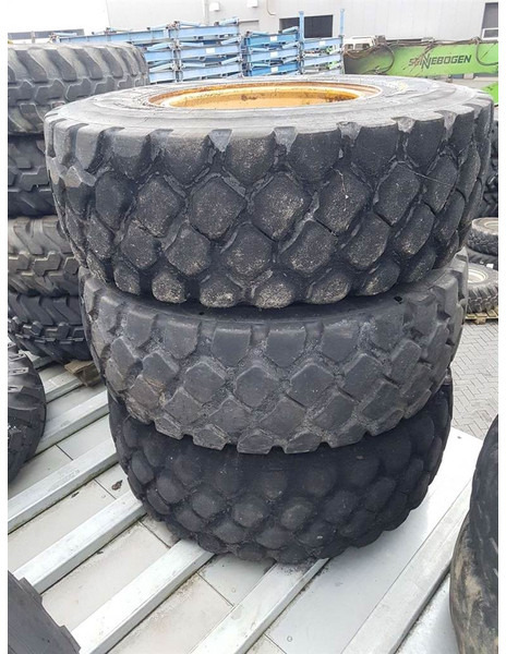 Case 521F-MTP 17.5R25-Tire/Reifen/Band - Jantes e pneus por Máquina de construção: foto 5 Case 521F-MTP 17.5R25-Tire/Reifen/Band - Jantes e pneus por Máquina de construção: foto 5